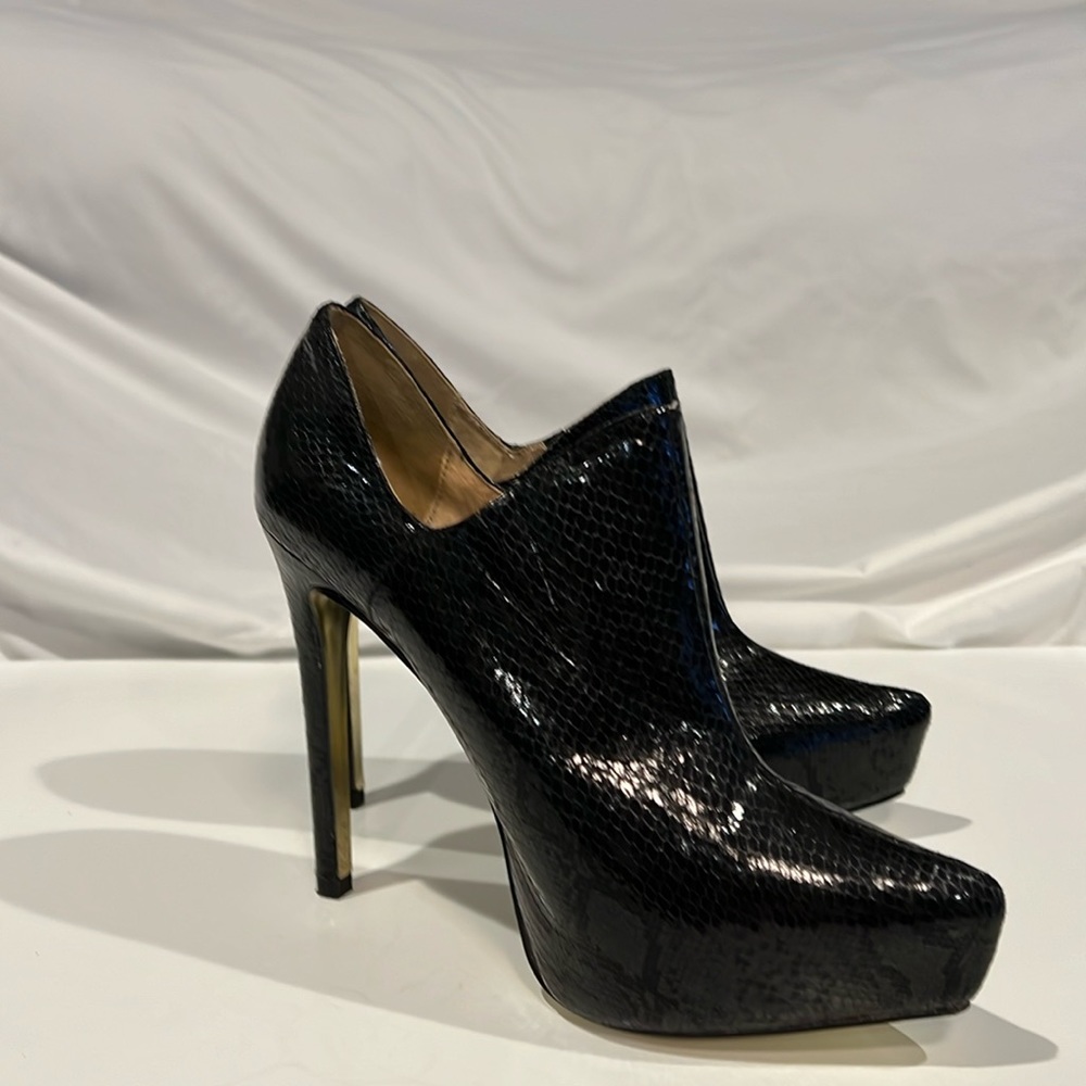 Luichiny platform booties